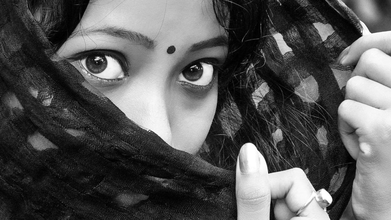 Nagy-szemű-indiai-lány.-Képünk-csupán-illusztráció-(Fotó-Pixabay) Online Rádió - Egy Lépéssel Közelebb Hozzád! _ LépésRádió